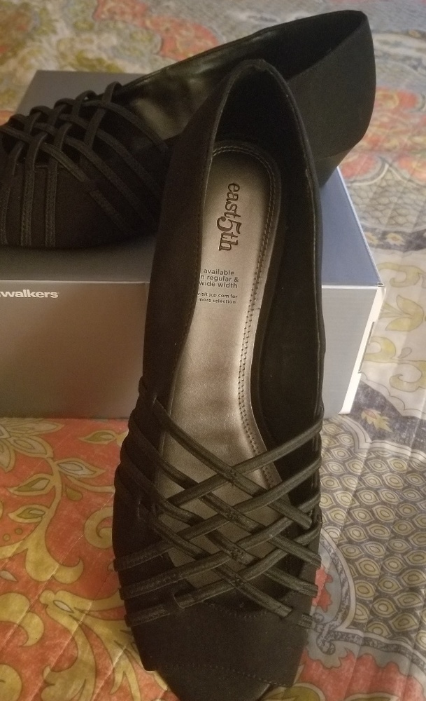 East 5th Grace slip on shoe new w/o box